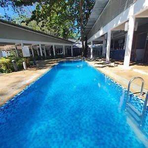 Mamutik Island Resort